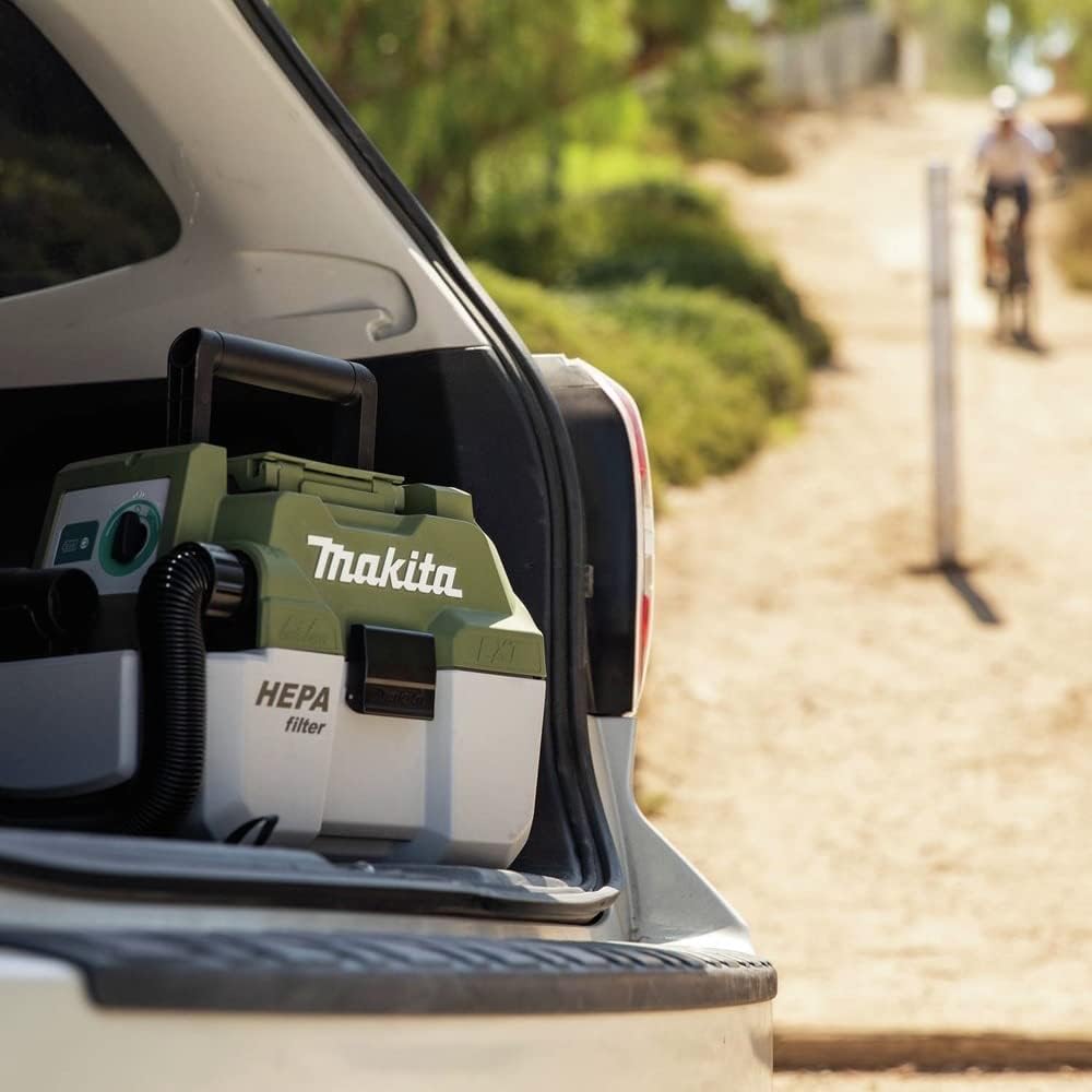 Makita ADCV11Z Outdoor Adventure™ 18V LXT® Brushless Wet/Dry Vacuum, Tool Only