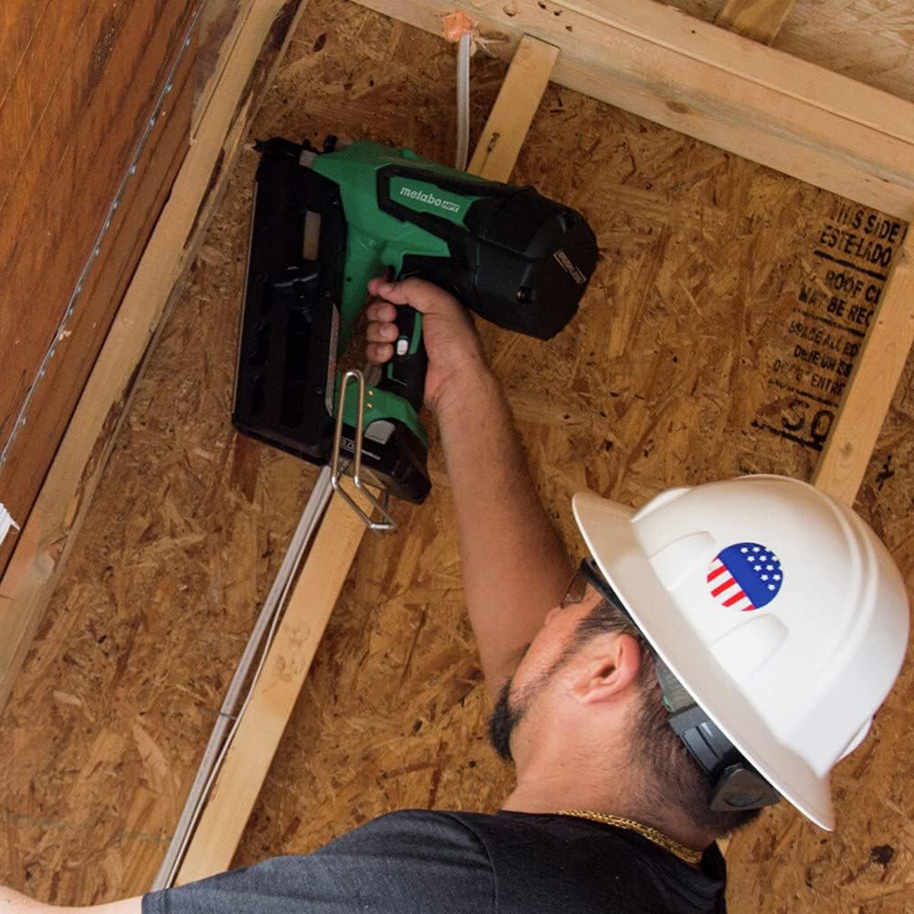 Metabo HPT 18V MultiVolt™ Cordless Framing Nailer Kit | Accepts 2-Inch up to 3-1/2-Inch Clipped & Offset Round Paper Strip Nails | 30 Degree Magazine | NR1890DCS
