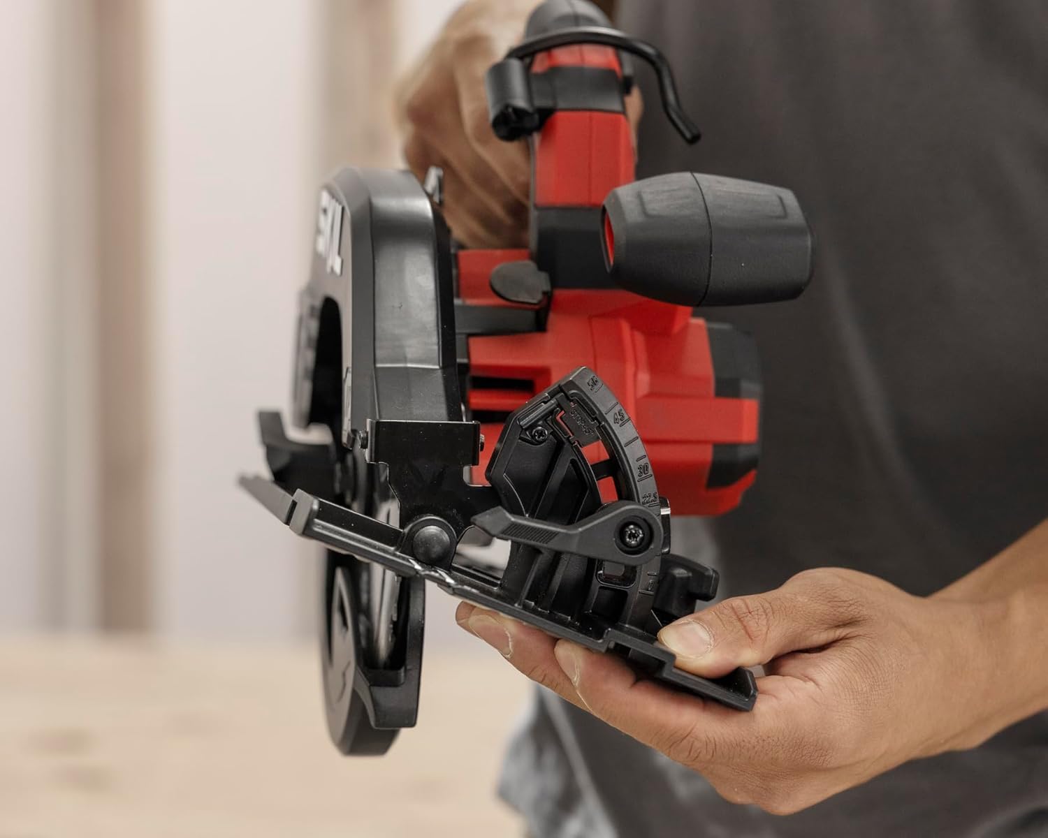 SKIL PWR CORE 20 Brushless 20V 7-1/4-Inch Circular Saw Kit, Includes 4.0Ah USB-C Battery and 45W PD Charger - CR5440B-1C