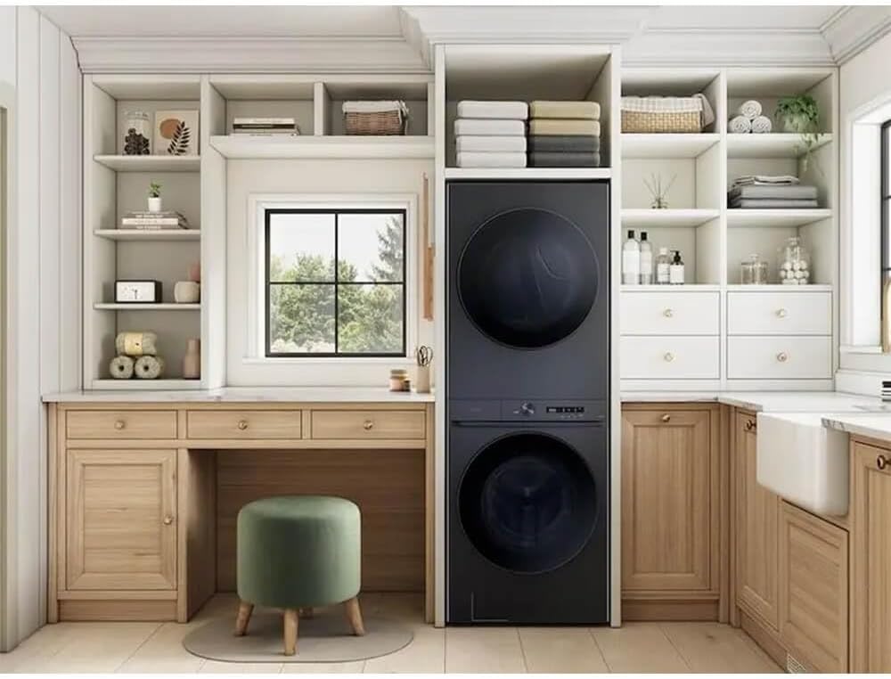 Bespoke 4.6 cu. ft. Large Capacity Single Unit AI Laundry Hub Washer with 7.6 cu. ft. Electric Dryer in Brushed Black
