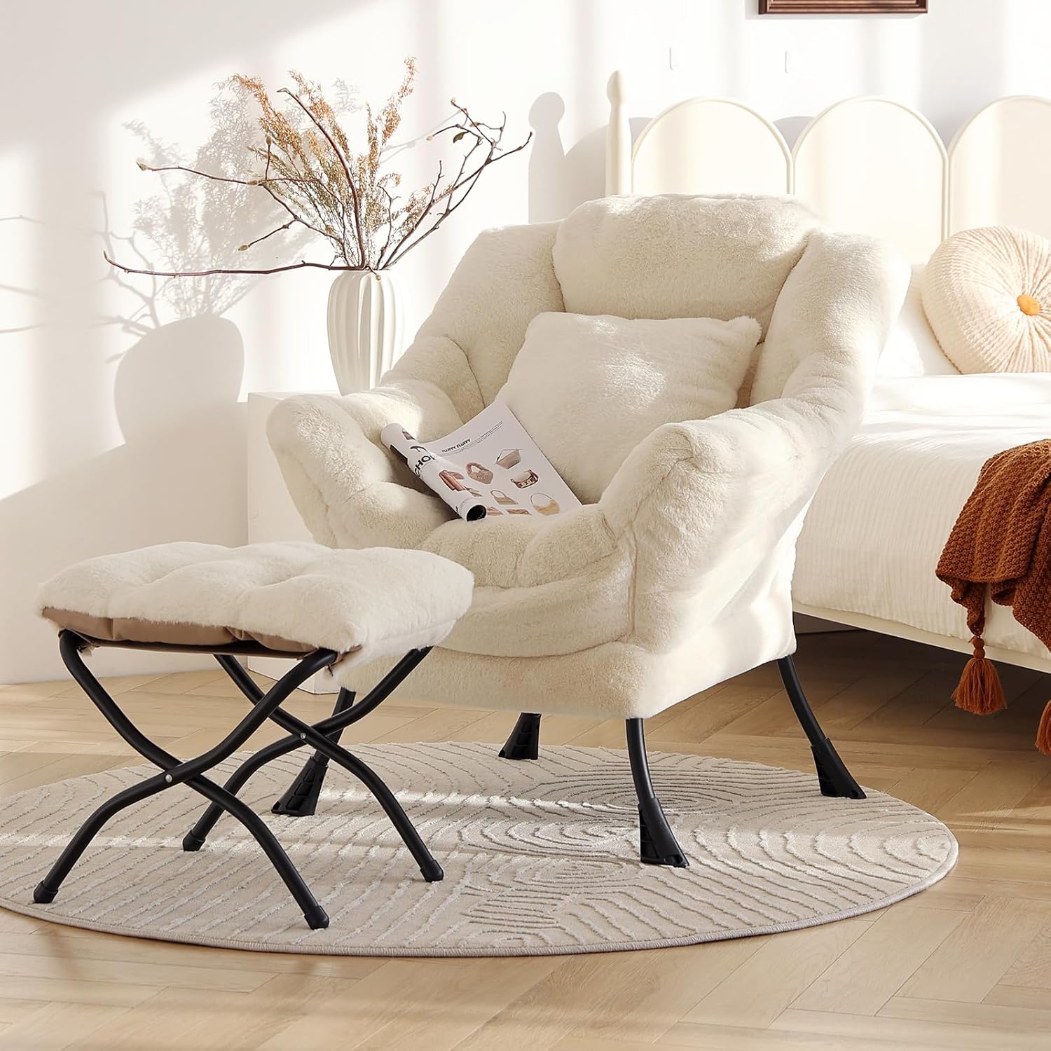 Lazy Chair with Ottoman, Large Lvory Accent Chair with Ottoman and FA Throw Pillow, Comfy Plush Reading Chair for Living Room Bedroom Dorm Room Office Apartment Relaxing Use