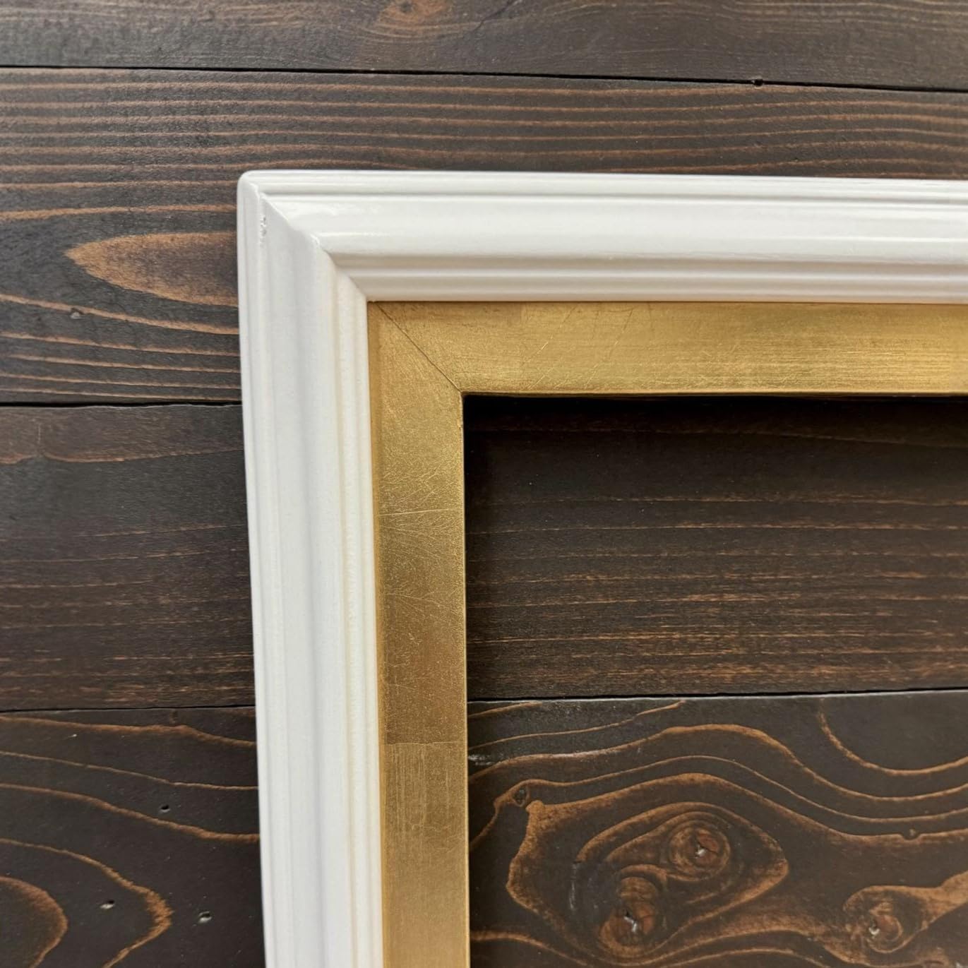 32, 43, 50 and 55 inch Handmade wood ornate TV Frame for Samsung The Frame TV. Satin White with Gold Leaf (not for use with other models) (50 INCH)
