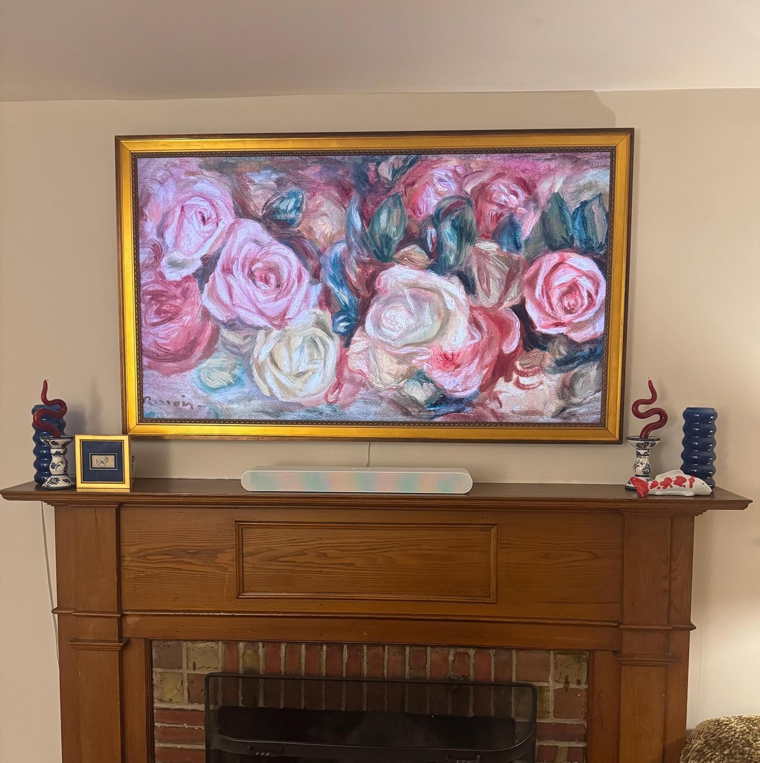 Gilded Rococo Gold 32' TV frame - Compatible ONLY with Samsung The Frame TV (Fits 2021-2026 models, model codes: 32LS03A/B/C/FA)