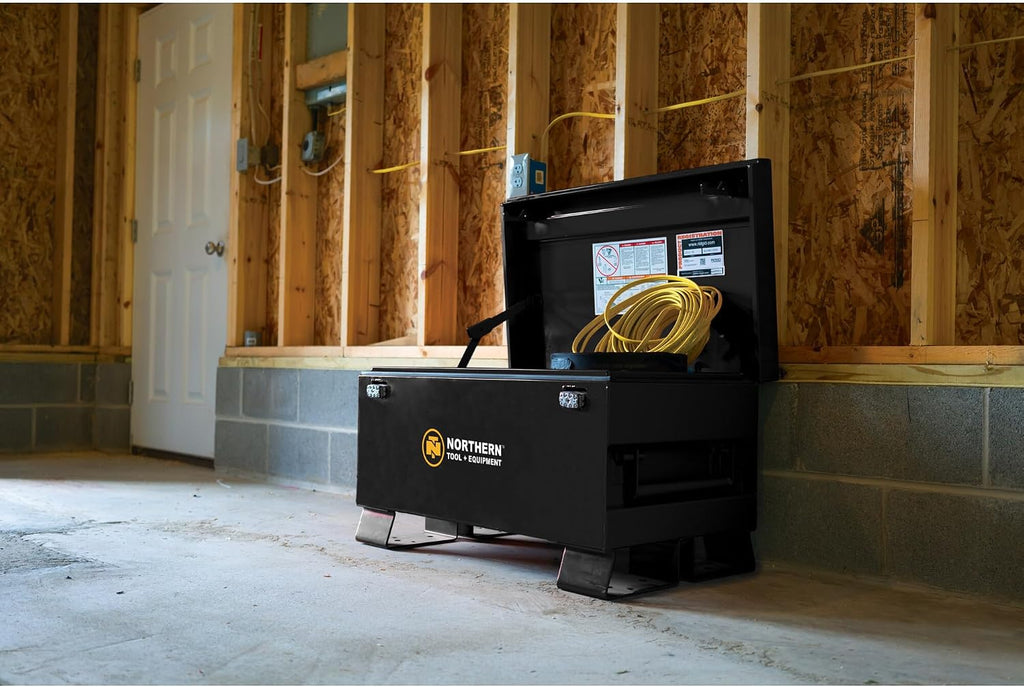 Northern Tool Jobsite Storage Box, 5 Cu. Ft., 32in.W, Model# 2032-NTE