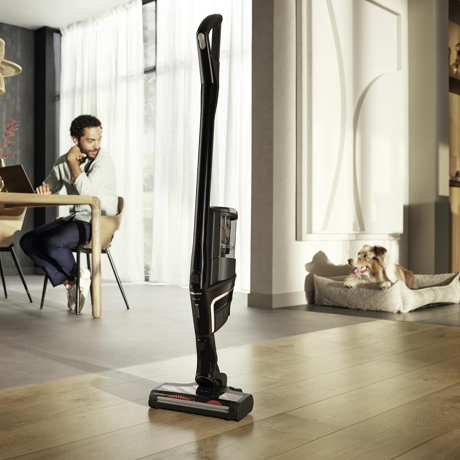 Miele Triflex HX2 Cat & Dog Self-Standing Cordless Stick Vacuum Cleaner 60 min runtime,Obsidian Black / Rose Gold