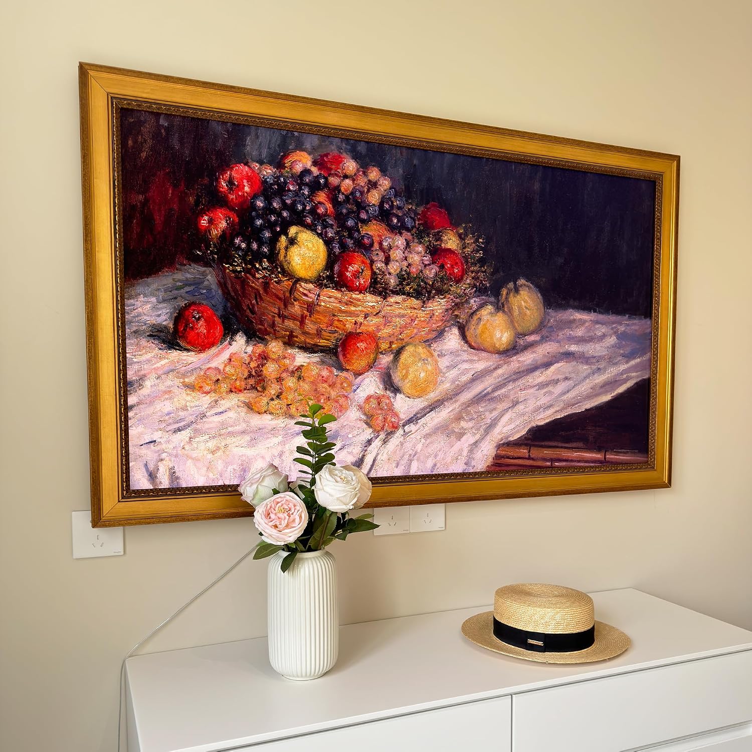 Gilded Rococo Gold 32' TV frame - Compatible ONLY with Samsung The Frame TV (Fits 2021-2026 models, model codes: 32LS03A/B/C/FA)