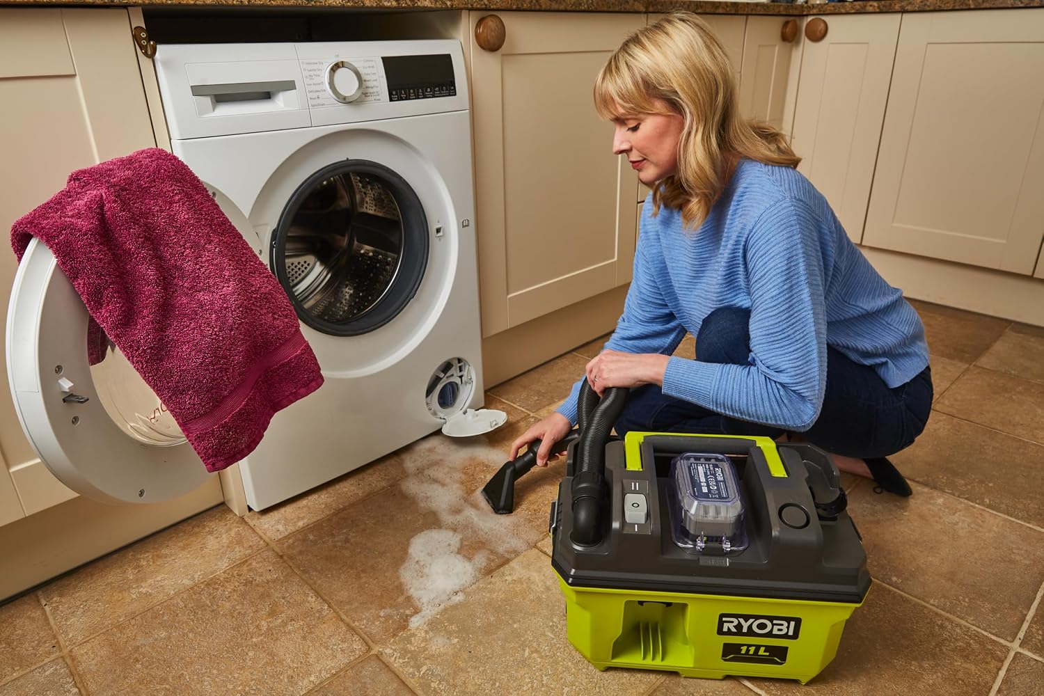 Ryobi RV1811-0 18V ONE+ Cordless Wet & Dry Vac/Project Vac (Bare Tool)