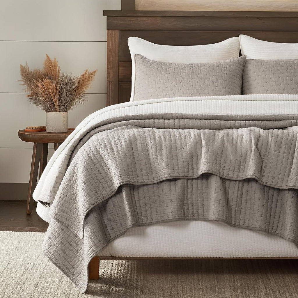 EVERGRACE Cross Stitch Pre-Washed Cotton Quilt Bedding Set Queen Size, Oversized 3 Pieces Lightweight Bedspread Coverlet for All Season, with 2 Matching Shams, Taupe, 92'x96'