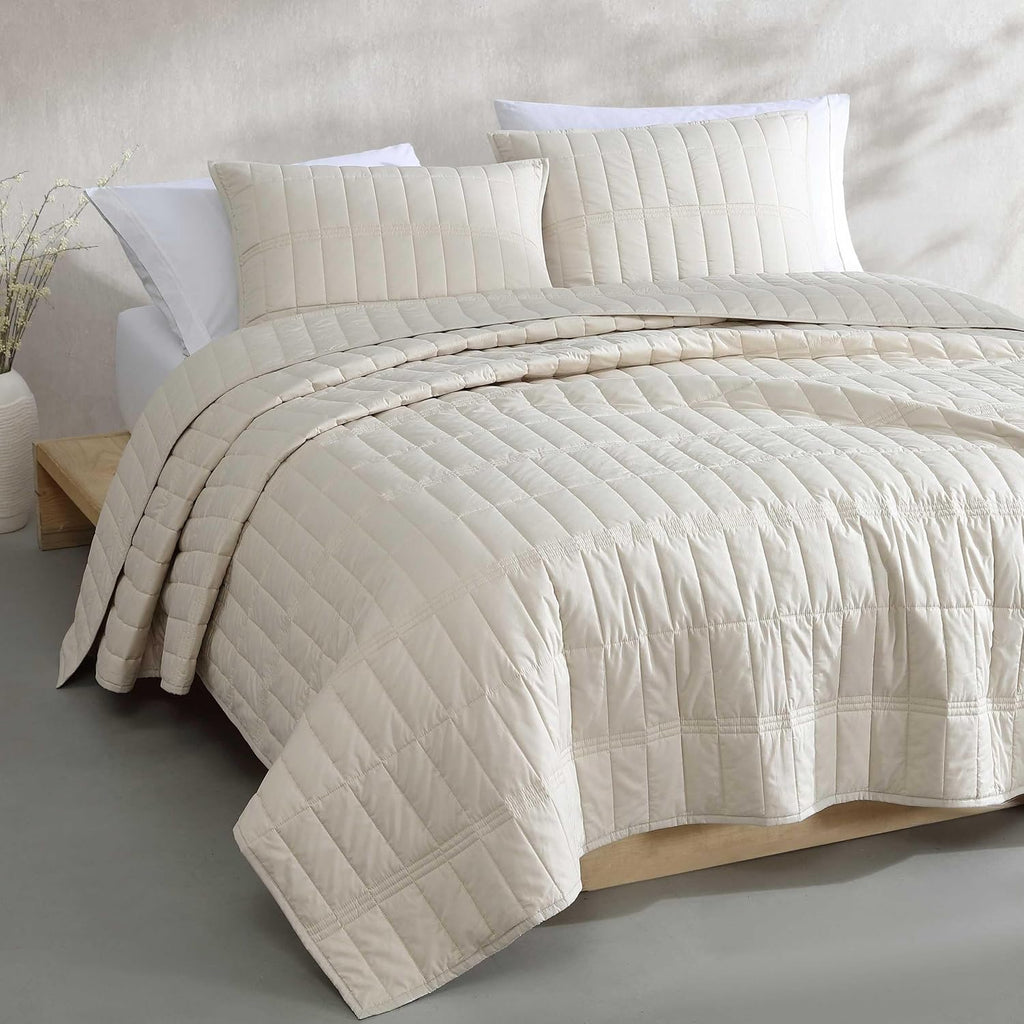 Calvin Klein - Queen Quilt Set, Cotton Percale Weave Bedding with Matching Shams, Crisp & Cool, Oeko-Tex Certified (Washed Percale Light Beige)