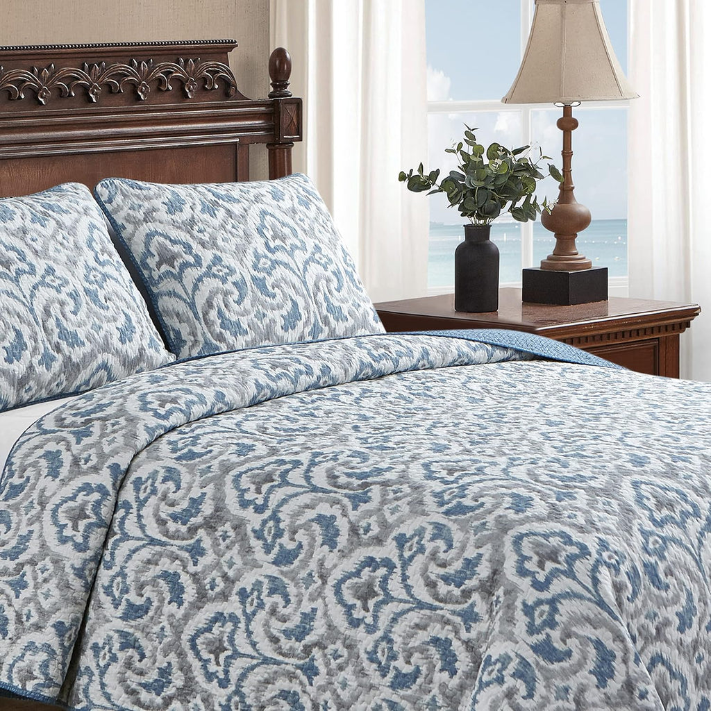 Tommy Bahama - King Quilt Set, Soft & Reversible Woven Bedding with Matching Pillowcases, Medium Weight for Year Round Comfort, 3 Piece Bed Set (Cape Verde Smoke)