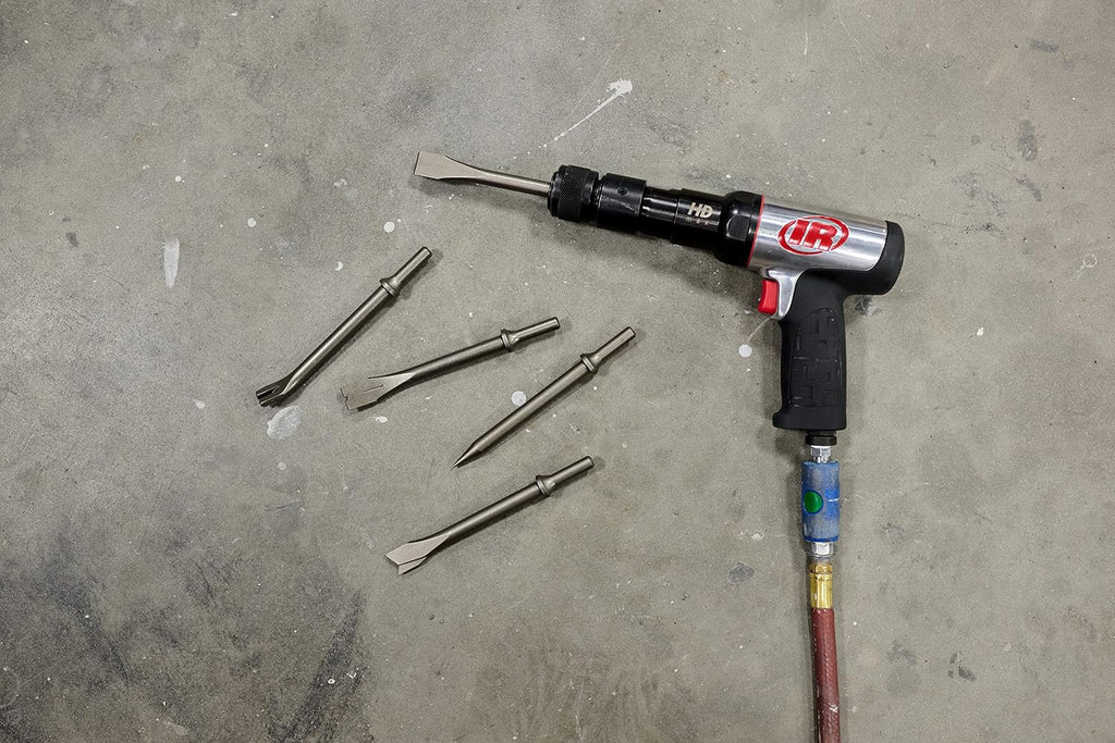 Ingersoll Rand 135MAXK Vibration Reduced Quick-Change Air Hammer 5-Piece Chisel Set, 2,600 BPM, 3' Stroke, Round Shank