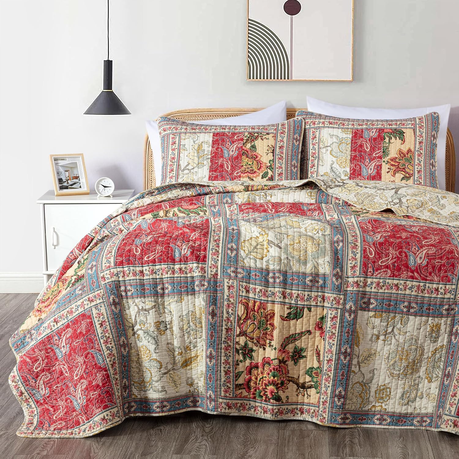 Chezmoi Collection Bambi 3-Piece Washed Patchwork Cotton Quilt Set - Soft Lightweight Breathable Reversible Floral Quilted Bedspread for All Seasons. King Size